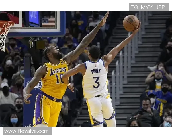 韦德领衔骑士对决黄蜂展现精彩篮球盛宴