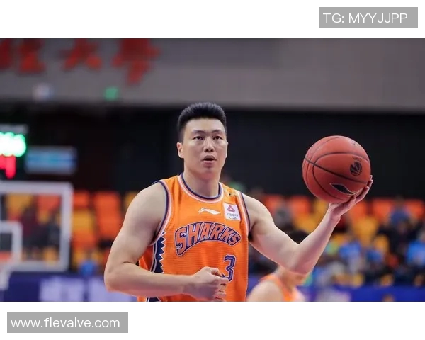 李根：从篮球场上的闪耀明星到人生舞台的坚定追梦者